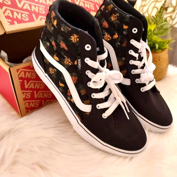 VANS Shoes - VANS: Hightop Garden Floral Sneaker. NWB.